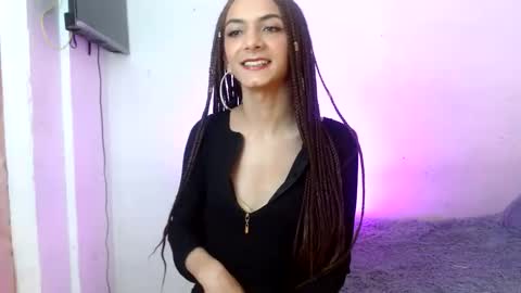 Snapshot of foxkatty69 chatting on March 3, 2025, 2:04 am Katty online show from March 3, 2025, 2:04 am
