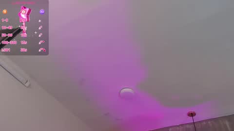 Foxxy  online show from October 29, 2025, 1:57 pm