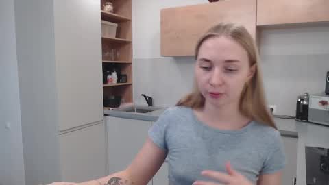 Snapshot of foxy0990 chatting on February 25, 2025, 9:31 am Maria online show from February 25, 2025, 9:31 am