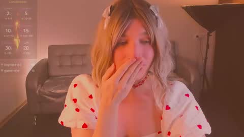 Sue online show from February 11, 2025, 11:44 pm