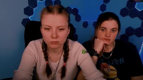 foxy_tease_ online show from November 21, 2025, 8:40 pm