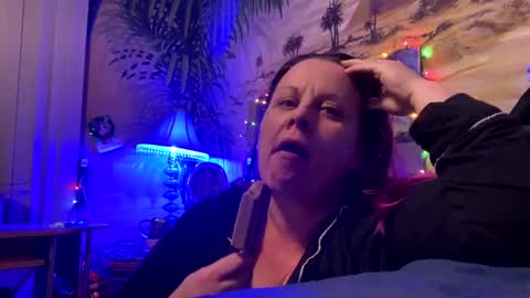 Snapshot of foxyladysback923 chatting on February 3, 2025, 7:07 am foxyladysback923 online show from February 3, 2025, 7:07 am