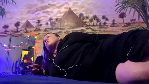 Snapshot of foxyladysback923 chatting on February 3, 2025, 10:14 am foxyladysback923 online show from February 3, 2025, 10:14 am