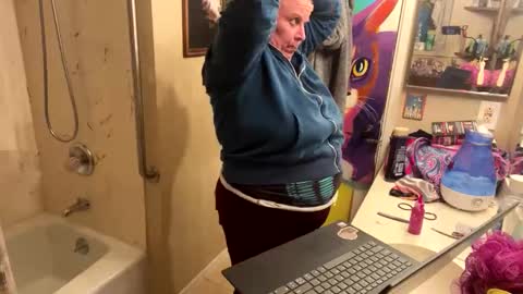 Snapshot of foxyladysback923 chatting on March 5, 2025, 8:10 am foxyladysback923 online show from March 5, 2025, 8:10 am