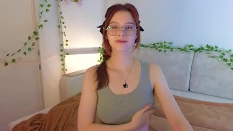 foxysecret_ online show from December 7, 2024, 6:26 pm
