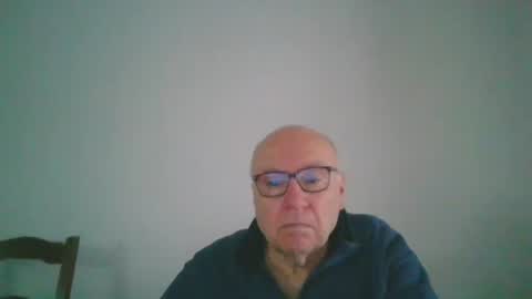 Snapshot of fra94 chatting on January 15, 2025, 2:13 pm fra94 online show from January 15, 2025, 2:13 pm