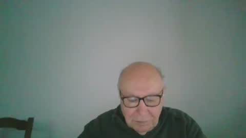 Snapshot of fra94 chatting on February 14, 2025, 2:23 pm fra94 online show from February 14, 2025, 2:23 pm