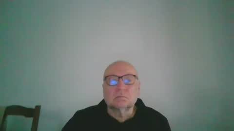 Snapshot of fra94 chatting on February 8, 2026, 2:31 pm fra94 online show from February 8, 2026, 2:31 pm