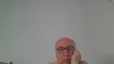 Snapshot of fra94 chatting on May 28, 2026, 2:25 pm fra94 online show from May 28, 2026, 2:25 pm
