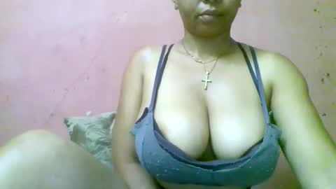 fracisca2204 online show from November 21, 2025, 11:53 am