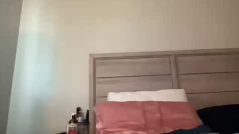 Snapshot of fragilemasochist chatting on November 7, 2025, 9:59 pm Angel online show from November 7, 2025, 9:59 pm