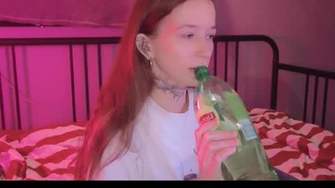 fran_bow online show from March 25, 2026, 11:27 am