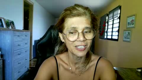 francelune online show from March 22, 2026, 7:01 am