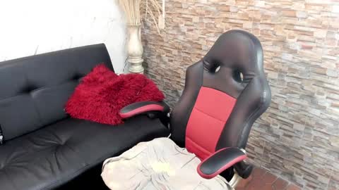          online show from January 29, 2025, 4:15 am