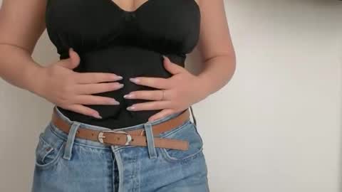 Francesca online show from November 25, 2025, 3:56 pm