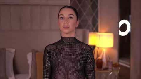 francescadante online show from November 23, 2025, 6:57 am