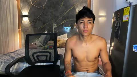 Snapshot of francheska_baby chatting on September 14, 2025, 8:57 am Dynamic roles online show from September 14, 2025, 8:57 am