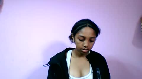 Snapshot of francia333068 chatting on June 6, 2026, 5:28 pm francia333068 online show from June 6, 2026, 5:28 pm