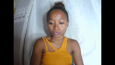 francine925426 online show from December 3, 2025, 6:32 am