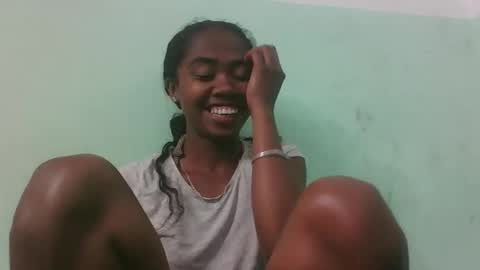 Snapshot of francinealdy chatting on September 15, 2025, 7:03 pm francinealdy online show from September 15, 2025, 7:03 pm