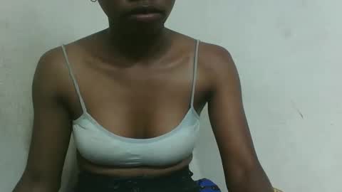 Snapshot of francinealdy chatting on January 7, 2026, 3:09 am francinealdy online show from January 7, 2026, 3:09 am