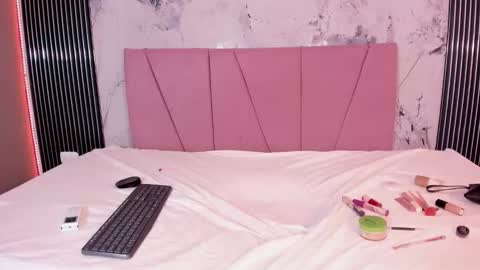 Laura online show from March 20, 2026, 8:35 pm