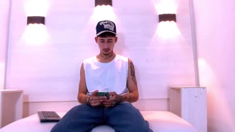 Snapshot of franco_roux chatting on February 27, 2026, 11:54 am Franco online show from February 27, 2026, 11:54 am