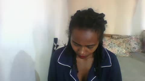 Hamie Sexy online show from April 12, 2026, 7:35 am