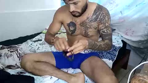 frankdanielsmolano online show from April 16, 2026, 1:56 pm