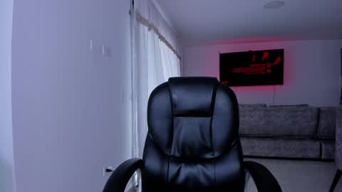 Frank Farrell. Hey remember to give me a thumbs up Ty online show from February 12, 2025, 6:40 pm