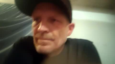 Snapshot of frankieblueeyes4u chatting on May 4, 2026, 3:13 am Famous Blue Eyes online show from May 4, 2026, 3:13 am