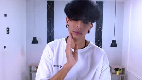 Franvill trato online show from September 12, 2025, 7:25 pm