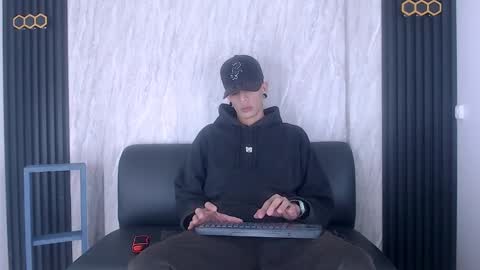 Franvill trato online show from October 12, 2025, 12:04 pm