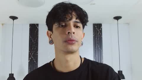 Franvill trato online show from November 9, 2025, 5:33 pm