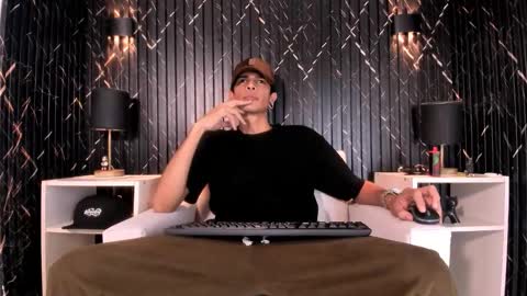 Franvill trato online show from November 19, 2025, 7:47 pm