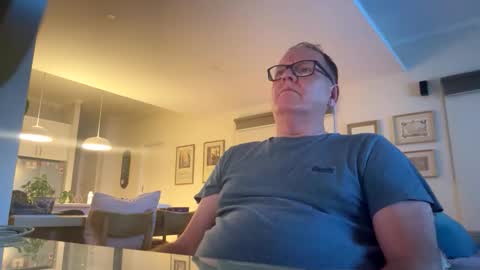 Snapshot of franzmontyhe chatting on September 18, 2025, 2:30 pm franzmontyhe online show from September 18, 2025, 2:30 pm