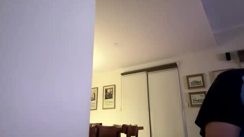 Snapshot of franzmontyhe chatting on September 25, 2025, 2:10 pm franzmontyhe online show from September 25, 2025, 2:10 pm