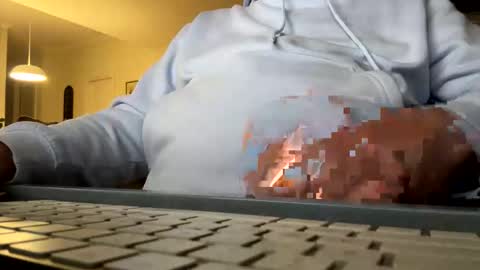 Snapshot of franzmontyhe chatting on October 7, 2025, 2:36 pm franzmontyhe online show from October 7, 2025, 2:36 pm