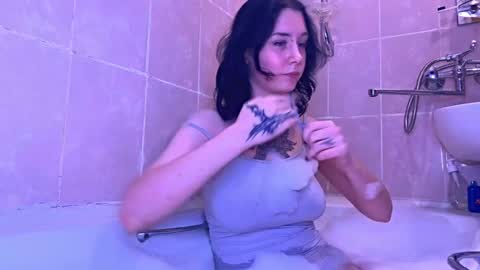 mistress Bastet and  mintcola online show from December 18, 2024, 5:00 pm