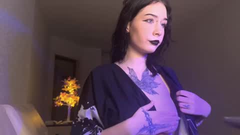 mistress Bastet and  mintcola online show from January 16, 2025, 6:06 pm