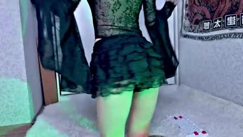 mistress Bastet and  mintcola online show from October 31, 2025, 6:14 am