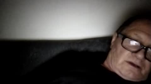 Wolfi online show from December 10, 2024, 9:01 am