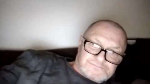 Wolfi online show from February 2, 2026, 12:48 pm