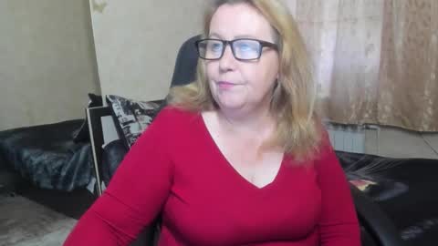 Snapshot of fraumartha chatting on October 17, 2025, 12:08 pm FrauMartha online show from October 17, 2025, 12:08 pm