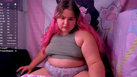 Snapshot of freakcute_friends chatting on December 3, 2024, 9:56 pm Alice online show from December 3, 2024, 9:56 pm