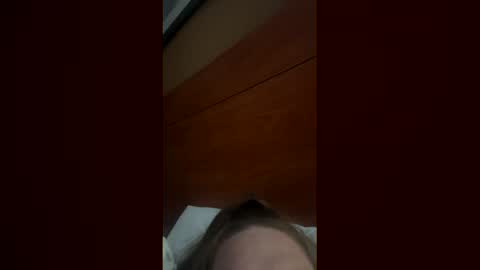 freaky_carla online show from April 15, 2026, 9:49 am