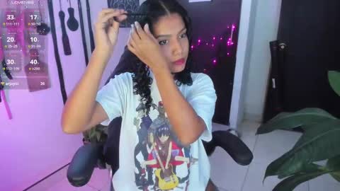 Lia Gomez online show from November 3, 2025, 10:10 pm