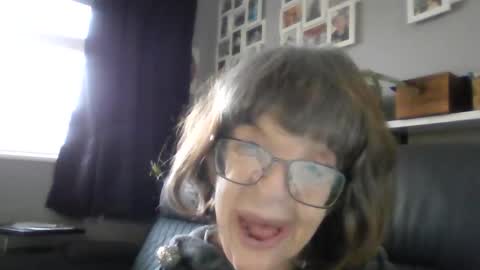 Snapshot of freakyface42 chatting on March 29, 2026, 3:56 pm freakyface42 online show from March 29, 2026, 3:56 pm