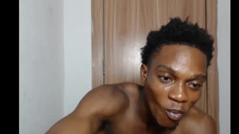 freakyslut30 online show from February 17, 2025, 1:25 am