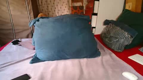 Mandy online show from March 25, 2026, 10:32 am